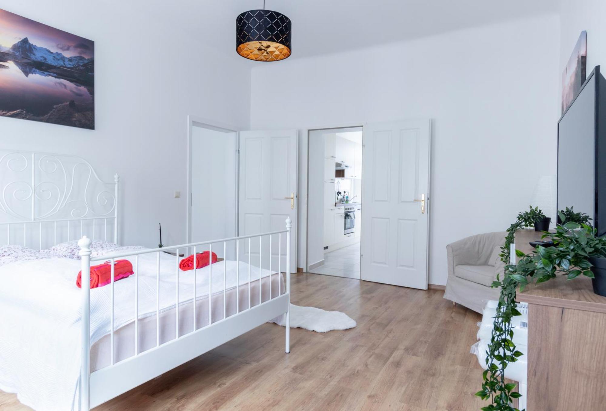 Comfortable, Specious Apartment With Inner Garden- Marzstrasse Apartments Vienna Exterior photo